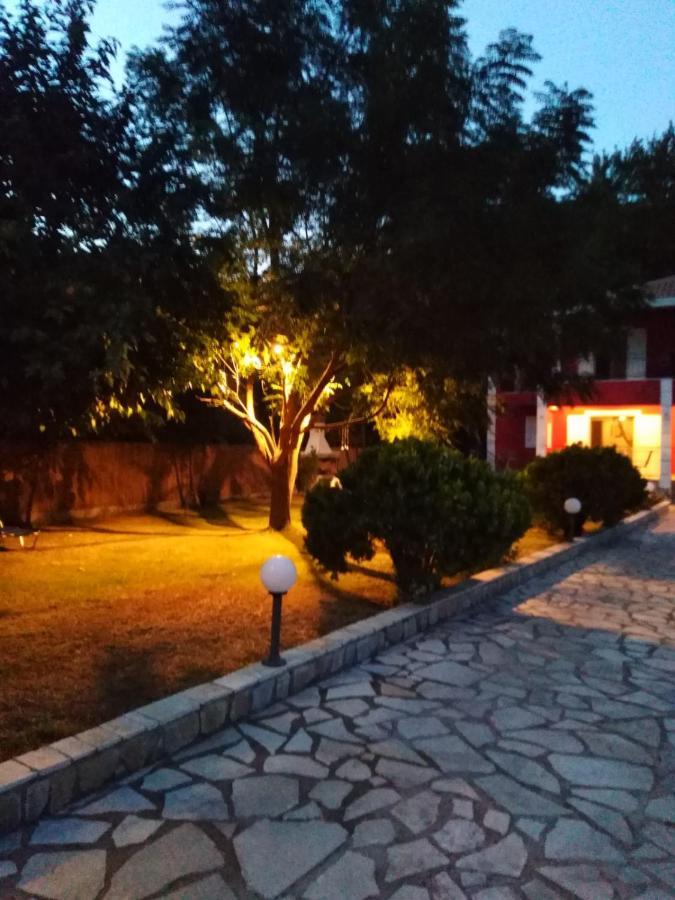 Red Villa Нидри Екстериор снимка